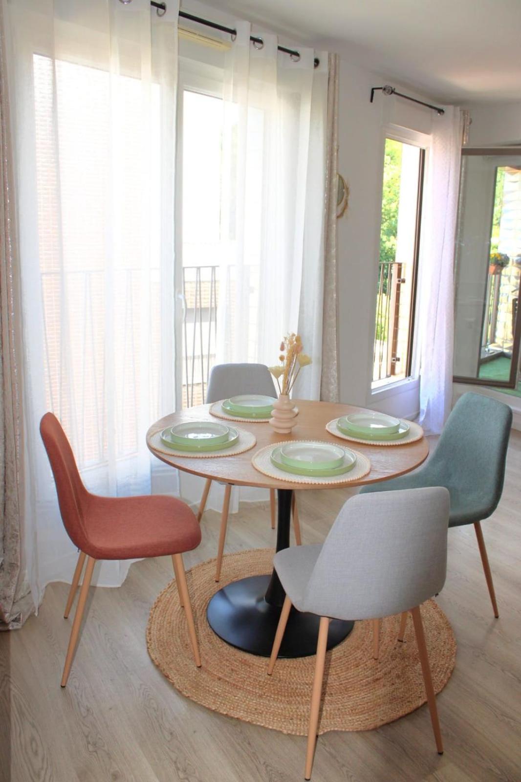 Appartement Elegant Et Lumineux Romainville Ngoại thất bức ảnh