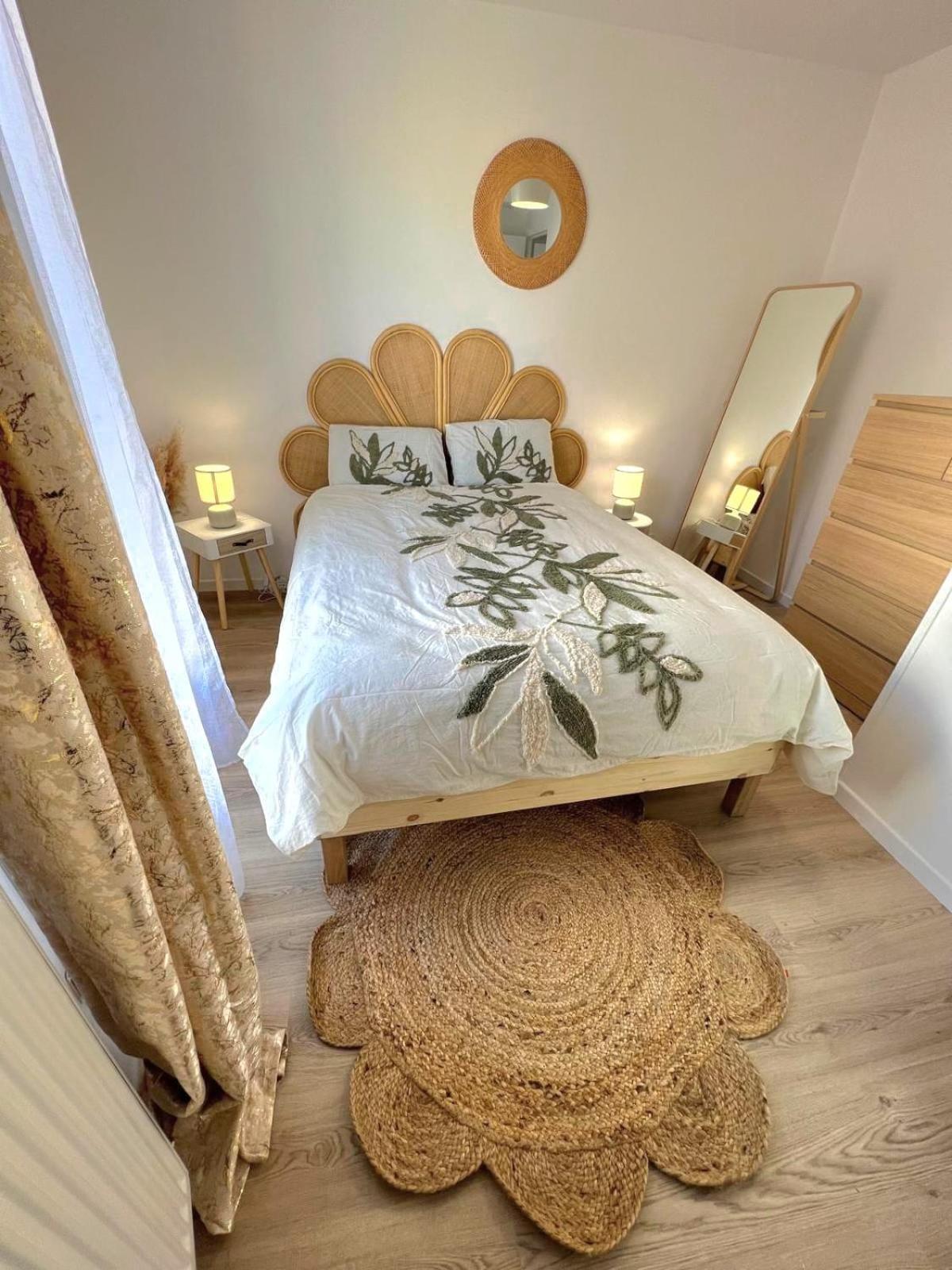 Appartement Elegant Et Lumineux Romainville Ngoại thất bức ảnh